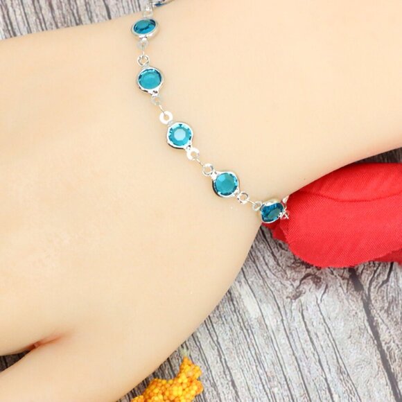 "Trendy Handmade Bracelet – A Stylish Gift for Women & Girls, MAR091743 - Picture 3 of 10